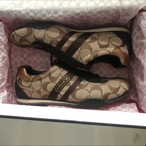 NEW! Coach Signature Katelyn Sneakers
